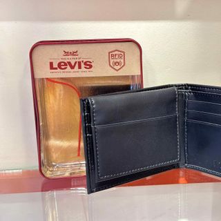 Ví Nam Đen Logo Bạc Levis
