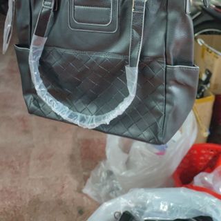 Túi xách da VNXK Mỹ Chất lượng cực xịn Có lỗi Nhẹ