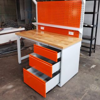 Bàn thao tác/Workbench có bảng treo dụng cụ