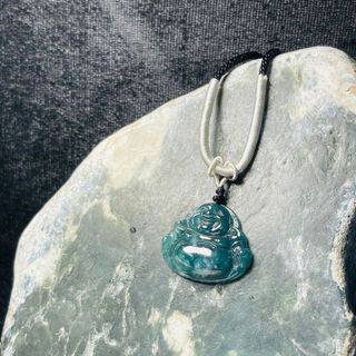Mặt cẩm thạch dầu tự nhiên, chạm DiLac ( kèm dây đeo )