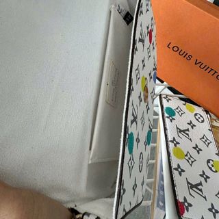 Túi Xách LV Bì Thư 3in1 sz18 (Fullbox). Fullbox, bọc seal. Hàng super, có logo mã cod