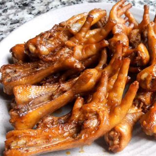 Chân gà có xương thùng