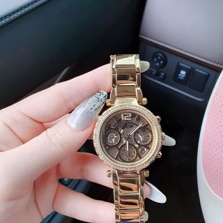 ĐỒNG HỒ NỮ CAO CẤP GUE.SS THÉP 5