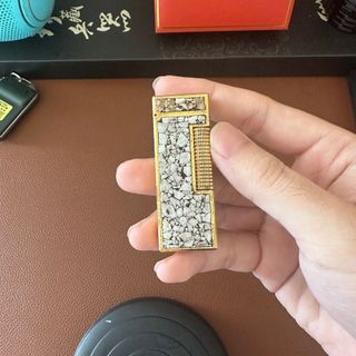 Bật lửa dunhilll ốp trứng