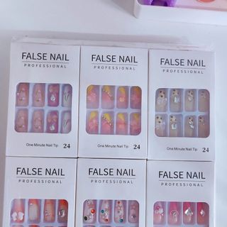 HỘP 24 MÓNG TAY ĐÁ ĐÍNH NƠ TẶNG KÈM KEO DÁN