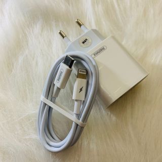 Bộ sạc nhanh 20W Pd QC Remax Rp U68 2 cổng Usb type C kèm dây type C lightning - Hàng chính hãng