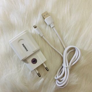 Bộ sạc Iphone Cổng usb lightning Remax RP-U22 2.4A - Hàng chính hãng