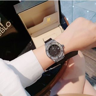 SALE: ĐỒNG HỒ CẶP THỜI TRANG HUB CAO SU 2VH