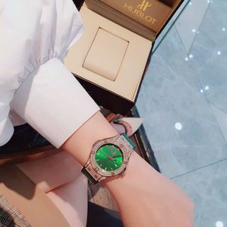 ĐỒNG HỒ NỮ CAO CẤP HUB.LOT CAO SU