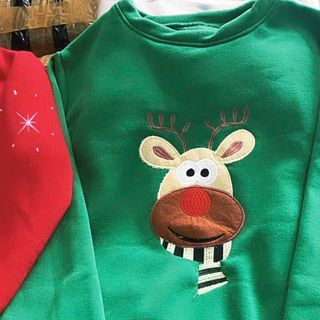 Áo khoác sweater chửi noel