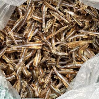 Cá cơm trỏng to bẻ đầu - cá biển Nghệ An màu sáng đẹp, dùng kho rim mặn ngọt - size 1kg