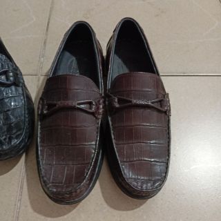 GIÀY MOỊ DA CÁ SẤU
