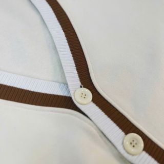 Áo khoác cadigan nỉ nút bo dệt vải dày logo in form dưới 70kg giá sỉ