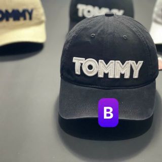 Mũ lưỡi trai thêu viền trong chữ TOM MY CQ
