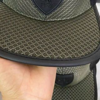 Nón kết con ngựa màu đen CQ