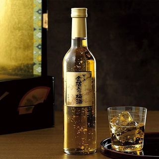 Rượu mơ vẩy vàng Kikkoman chai 500ml