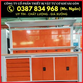 Bàn thao tác công nghiệp cho công nhân