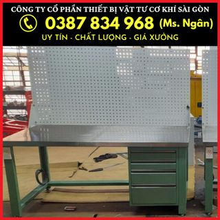 Bàn thao tác công nghiệp cho công nhân