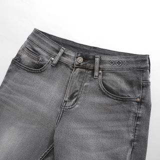 Quần short jean, quần đùi jean nam cao cấp, chất co giãn êm. Cực Thoải mái  . Logo  sắc nét - size từ 55kg - 85kg