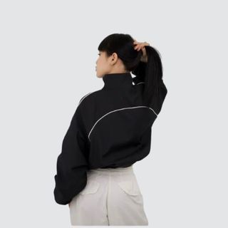 Áo Khoác Dù Croptop Thêu Logo TWE form rộng chất liệu dù 2 lớp