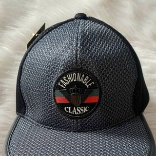Nón lưỡi trai hình tròn có chữ Clas sic CQ