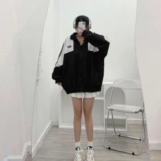 Áo Khoác Dù Whatever Logo Thêu Vải Gió 2 Lớp Unisex Form Rộng Nam Nữ