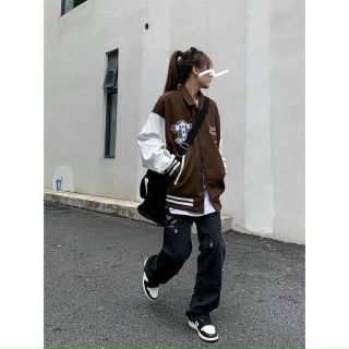 Áo khoác bomber nỉ logo time money form dưới 70kg