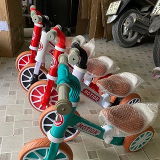 Xe chòi chân thăng bằng motion/Bobby cho bé