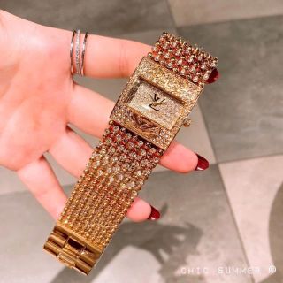 ĐỒNG HỒ NỮ THỜI TRANG L.V BẢNG VUÔNG