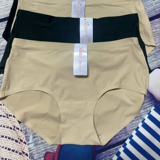 Đồ lót đúc su thái
