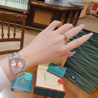 ĐỒNG HỒ NỮ TRUNG CẤP RÔ.LEX VIỀN ĐÁ MÀU