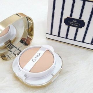 Phấn Nước Uhui, phấn nước mềm mịn, che khuyết điểm tốt