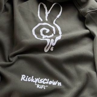 Áo Hoodie Thỏ RIFI Phối Túi Form Rộng Màu Rêu Unisex giá sỉ - giá bán buôn