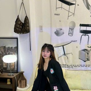 Áo khoác nỉ carigan in hình gấu dâu. Giá sỉ- giá bán buôn