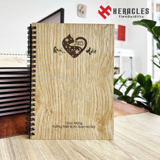 Sổ gỗ khắc tên, chữ, hình ảnh theo yêu cầu - Quà tặng hồng ân vĩnh khấn - quà tặng tri ân thầy cô giáo - Xưởng sản xuất sổ tay in logo công ty giá rẻ tại TPHCM
