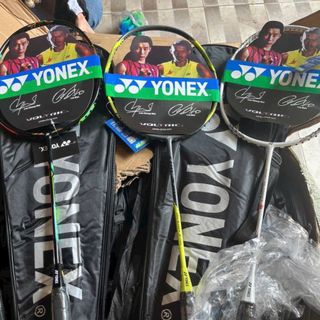 Vợt cầu lông yonex giá sỉ