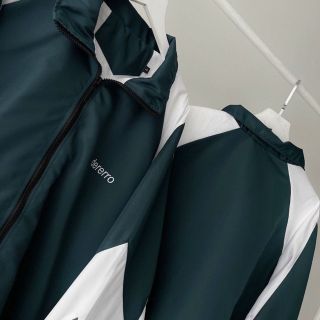 Áo khoác dù Dererro hot trend, phối có túi trong