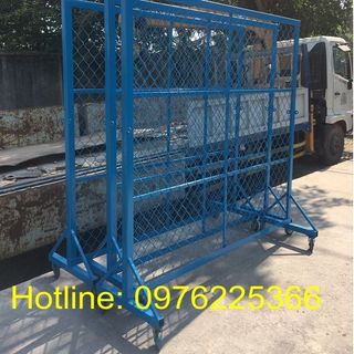 Hàng rào sắt di động ,hàng rào lưới b40 có bánh xe