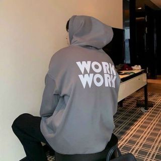 Áo khoác chất thun nỉ in logo chữ workwork form dưới 70kg
