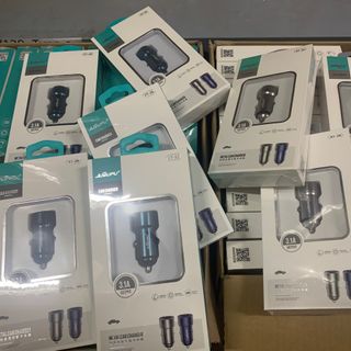 Tẩu sạc ô tô kim loại cao cấp có 2 cổng USB tương thích các loại dây cáp sạc điện thoại 3.1A chính hãng sạc xe hơi