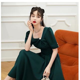 ĐẦM XÒE XANH RÊU ĐÍNH HẠT CỔ VUÔNG - DT1785