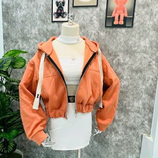 ÁO KHOÁC KIỂU DÁNG LỬNG NỮ VỚI CHẤT LIỆU VẢI NỈ DÀY MỊN KÈM NÓN TRÙM ĐẦU TO RỘNG SIÊU XỊN LÊN FORM RẤT ĐẸP LẮM NHA HÀNG HOT TREND-HTM FASHION