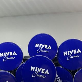 KEM DƯỠNG ẨM TOÀN THÂN CHỐNG KHÔ NẺ DA NIVEA CREME - Dạng hộp thiếc nội địa ĐỨC