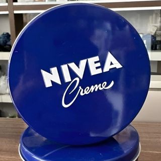 KEM DƯỠNG ẨM TOÀN THÂN CHỐNG KHÔ NẺ DA NIVEA CREME - Dạng hộp thiếc nội địa ĐỨC