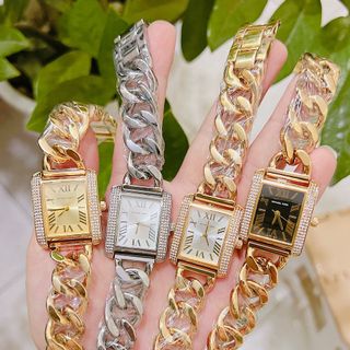 Đồng hồ xích vuông viền đá siêu đẹp