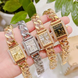 Đồng hồ xích vuông viền đá siêu đẹp