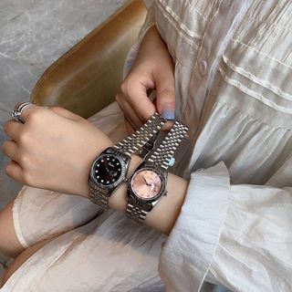 Đồng hồ mẫu mới nữ siêu đẹp nhé