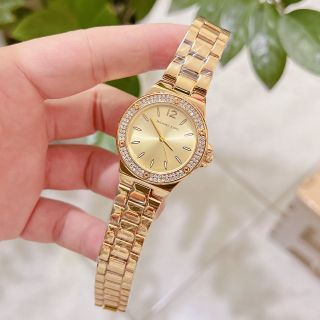 Đồng hồ mẫu mới