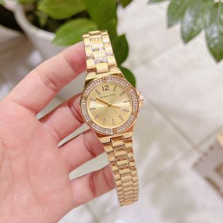 Đồng hồ mẫu mới