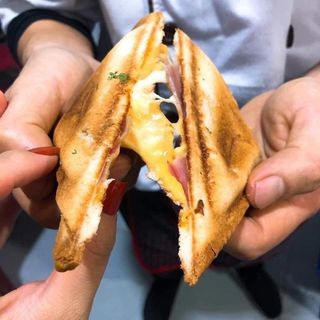 MÁY NƯỚNG BÁNH HOTDOG KJ-102